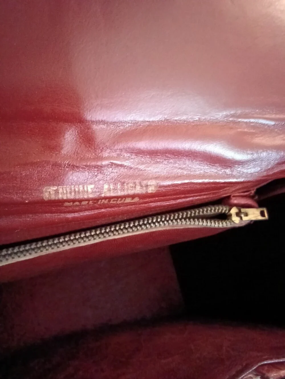 Vtg. Genuine Taxidermy Alligator-Embossed Boho Leather Shoulder Bag - Picture 5 of 10